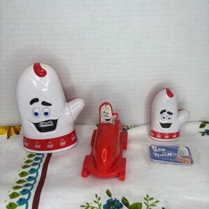 Arby’s Oven Mitt Promotional Toys Set Fortune Teller Racecar Spin the Oven Mitt